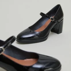 Babies à talons