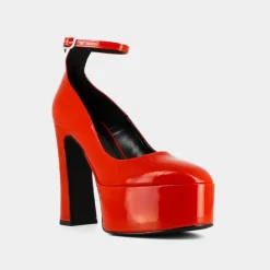 Babies à talons