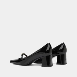 Babies à talons