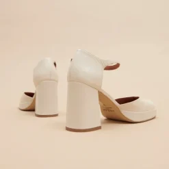 Babies à talons et bouts carrés