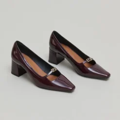 Babies à talons et bouts pointus