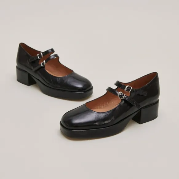 Babies à talons et brides