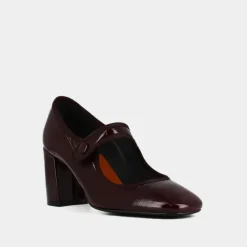 Babies à talons et brides épaisses