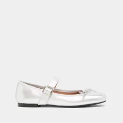 Ballerines à brides