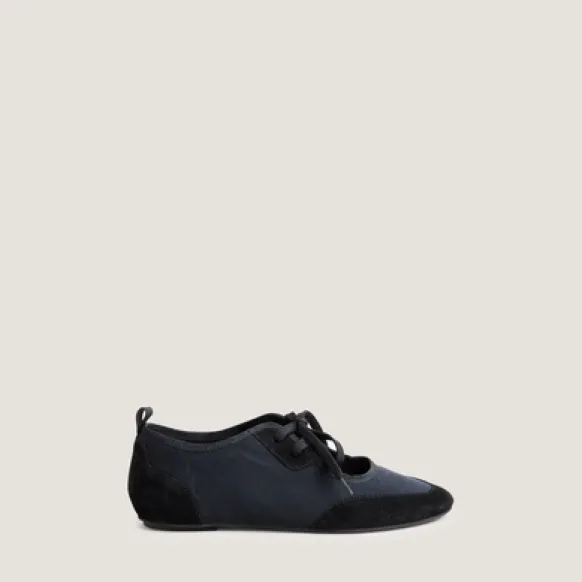 Ballerines à lacets
