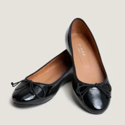 Ballerines à petits lacets