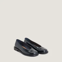 Ballerines à petits talons et bouts ronds