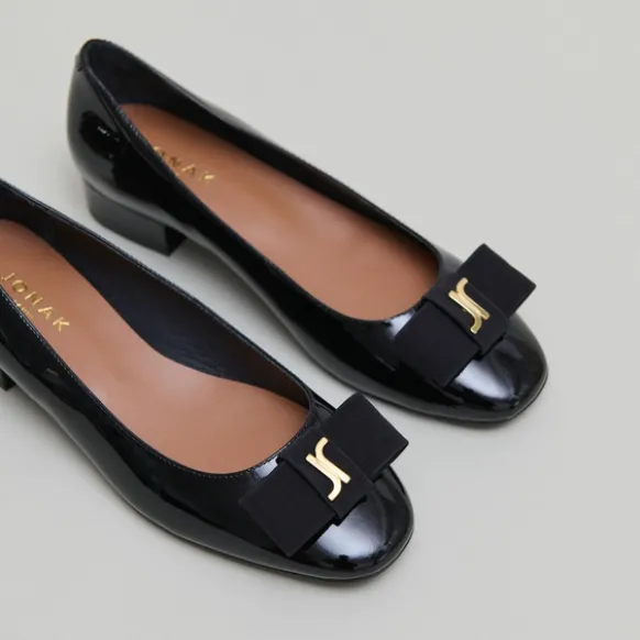 Ballerines avec noeud et monogramme
