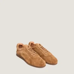 Baskets à lacets