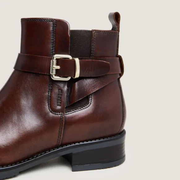 Boots à boucles