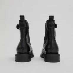 Boots à boucles