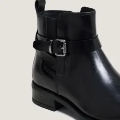 Boots à boucles