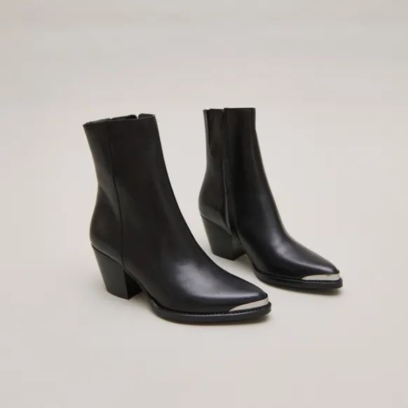 Boots à bouts argentés