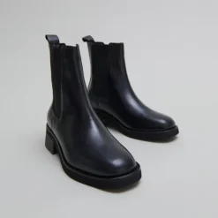 Boots à bouts arrondis et élastiques