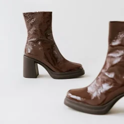 Boots à bouts carrés et plateformes