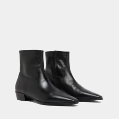 Boots à bouts pointus
