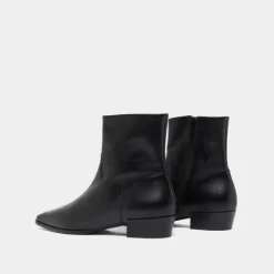 Boots à bouts pointus