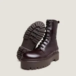 Boots à lacets