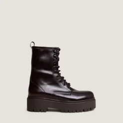Boots à lacets