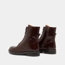 Boots à lacets