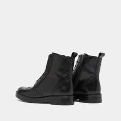 Boots à lacets