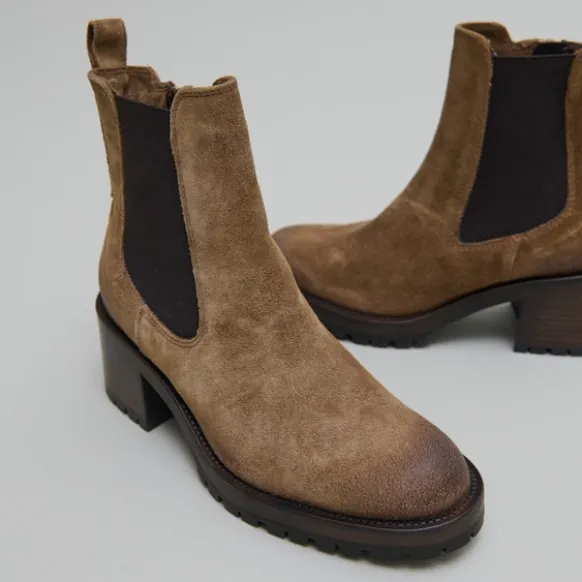 Boots à larges élastiques