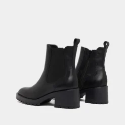 Boots à larges élastiques