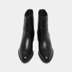 Boots à élastiques et talons carrés