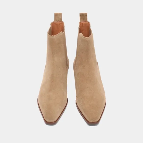 Boots à légers talons biseautés et bouts pointus