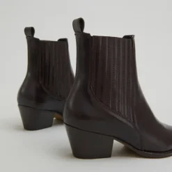 Boots à petits talons biseautés et élastiques
