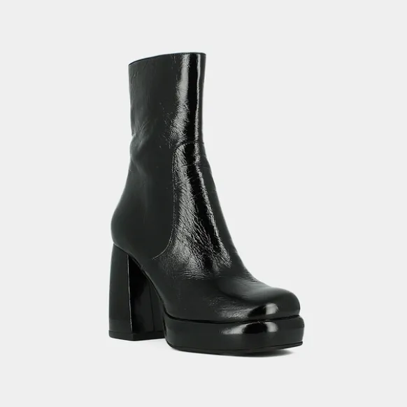 Boots à plateformes et bouts carrés