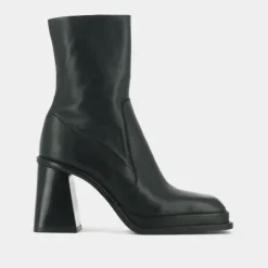 Boots à plateformes et bouts carrés
