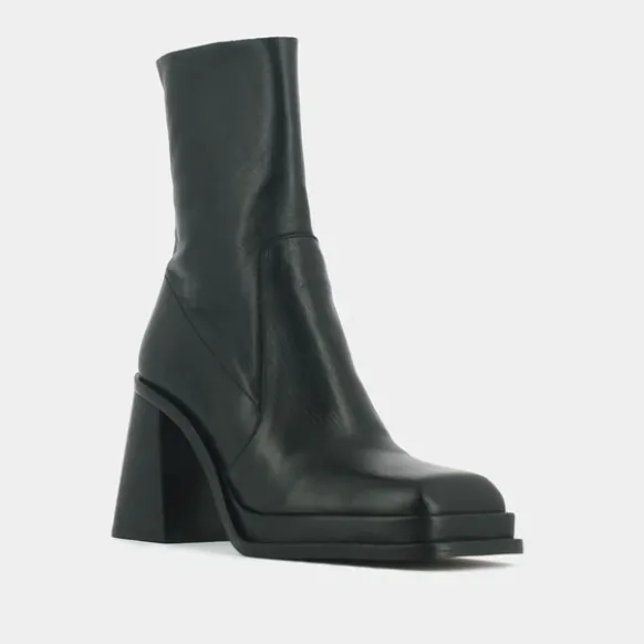 Boots à plateformes et bouts carrés