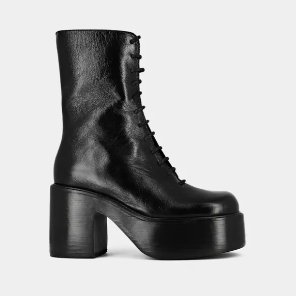Boots à plateformes et lacets
