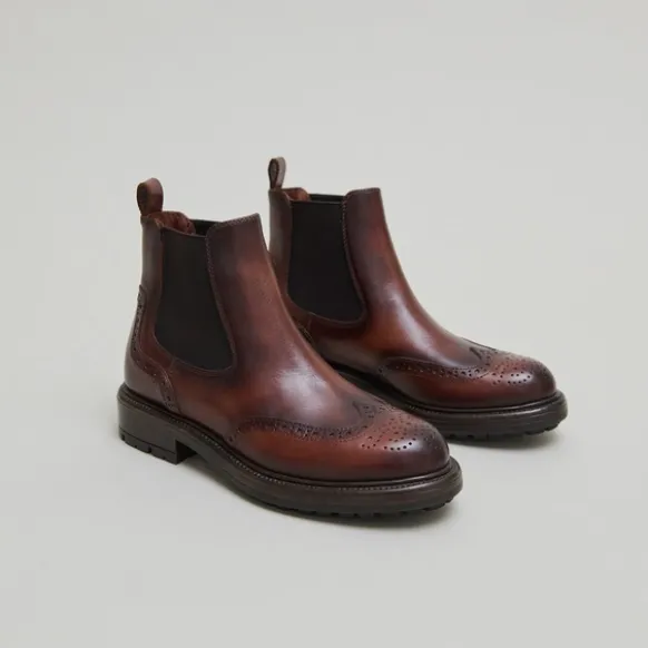 Boots à semelles crantées