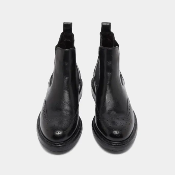 Boots à semelles crantées
