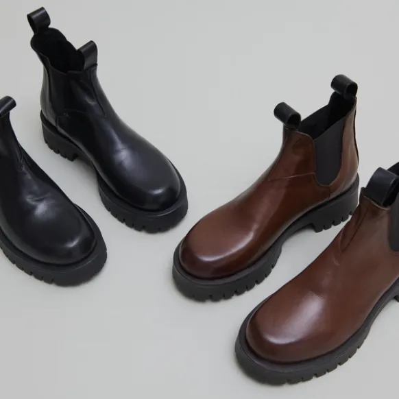 Boots à semelles crantées
