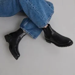 Boots à semelles crantées et élastiques