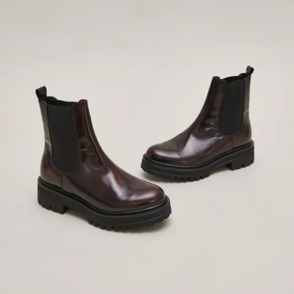 Boots à semelles crantées et élastiques