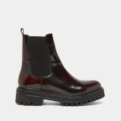 Boots à semelles crantées et élastiques