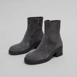 Boots à talons droits