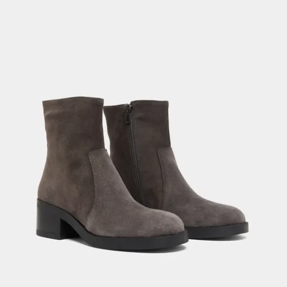 Boots à talons droits
