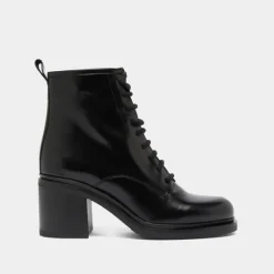 Boots à talons et à lacets