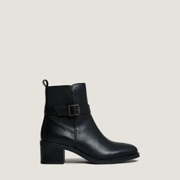 Boots à talons et boucles