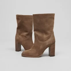 Boots à talons et bouts ovales