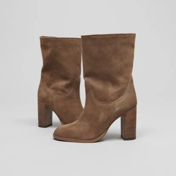 Boots à talons et bouts ovales