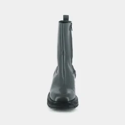Boots à talons et semelles crantées