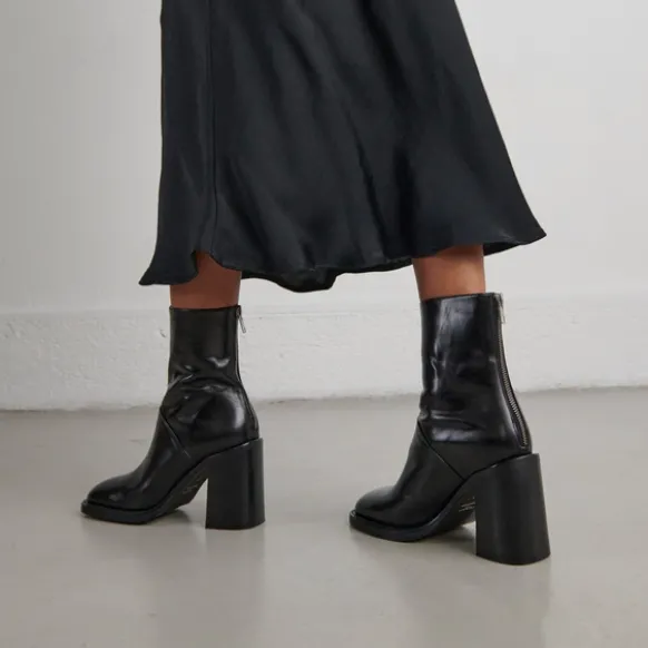 Boots à talons hauts