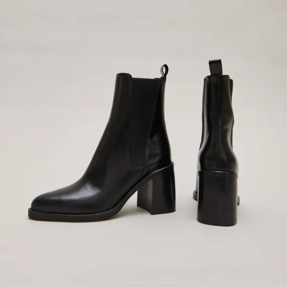 Boots à talons hauts et élastiques