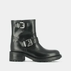 Boots à talons, semelles crantées et détails boucles argentées